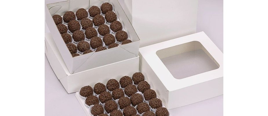 Caixa de doces com berço ou sem berço: qual escolher? Entenda quando cada opção vale a pena